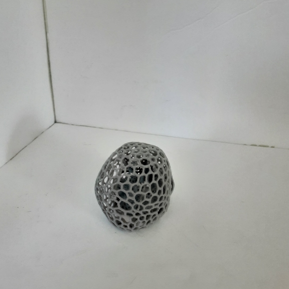 Little Grey Skull - Picture 4 of 6